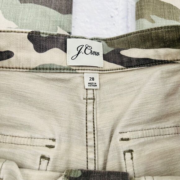 NOT FOR SALE      J Crew Straight Leg Crop Pants Size 28 Green Camouflage High - Picture 3 of 12